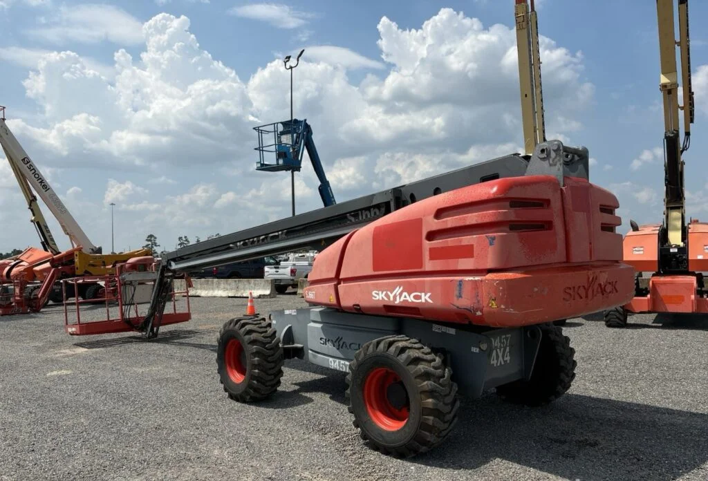 Plataforma Articulada 45 Pies en accion